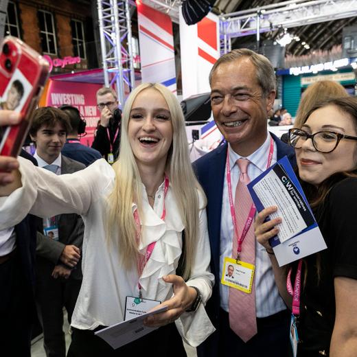 SWNS_CONSERVATIVE_MANCHESTER_01 Former Member of the European Parliment Nigel Farage, poses for a selfie with to Conservative Party memebers, during day 2 of the Conservative Party conference 2023, Greater Manchester, Oct 2 2023. MRNO This image is supplied for editorial use, commercial use may require additional licenses or permissions. AI policy - We will never use AI to create or enhance images which could be mistaken for a genuine news photo. When we do use AI images, we ll PUBLICATIONxINxAUSxGERxSUIxONLY Copyright: xLeexMcLean/SWNSx SWNS_CONSERVATIVE_MANCHESTER_01