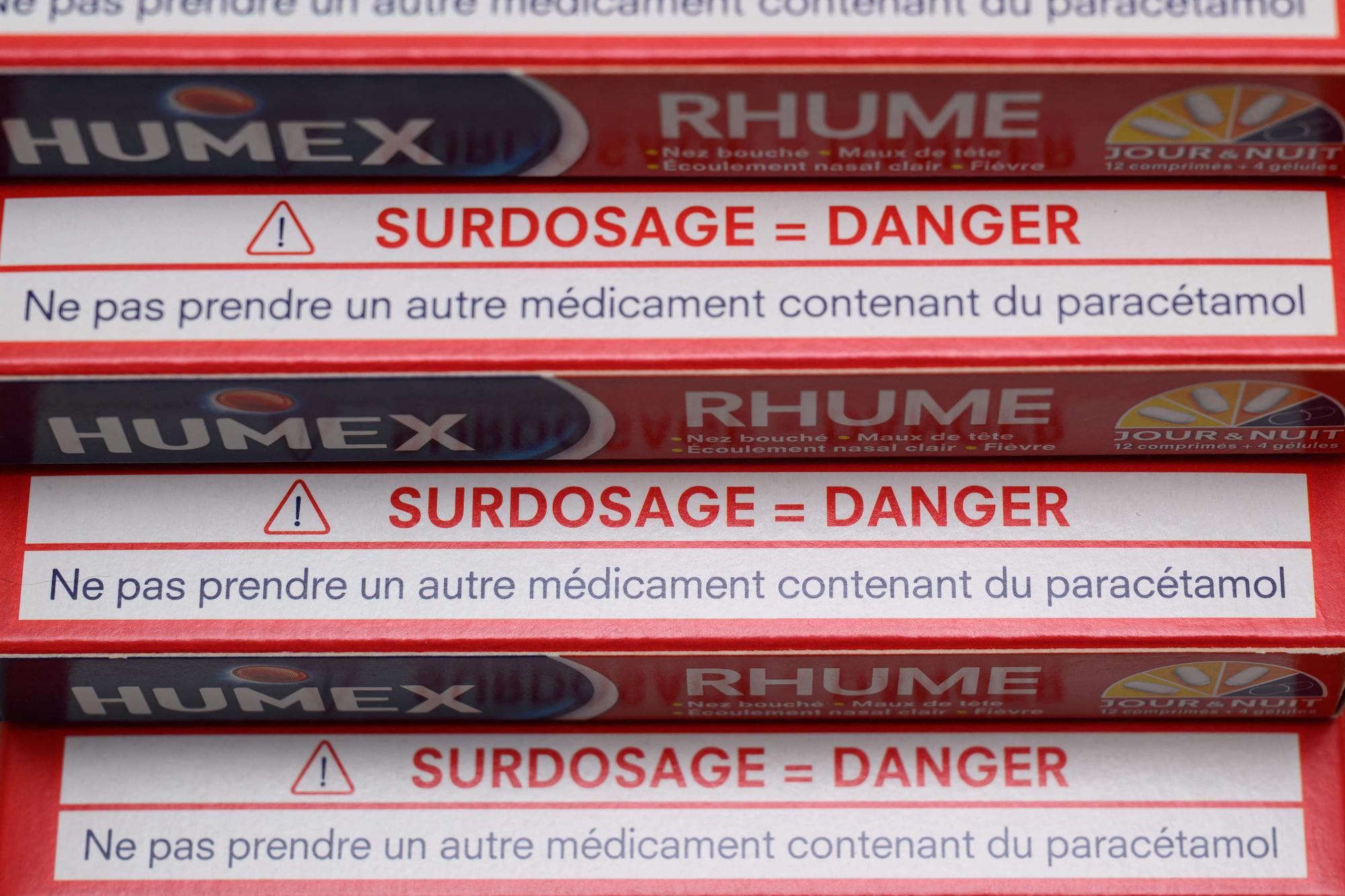 This picture taken on October 23, 2023 shows a Humex drug box in a pharmacy in Riedisheim, eastern France. Health authorities warn about risks of cold medications. In the event of a cold, avoid oral vasoconstrictor medications", launched the National Medicines Safety Agency (ANSM) in a press release, listing the main treatments concerned: Actifed Rhume, Dolirhume, Humex Rhume, Nurofen Rhume and Rhinadvil Rhume. (Photo by SEBASTIEN BOZON / AFP)