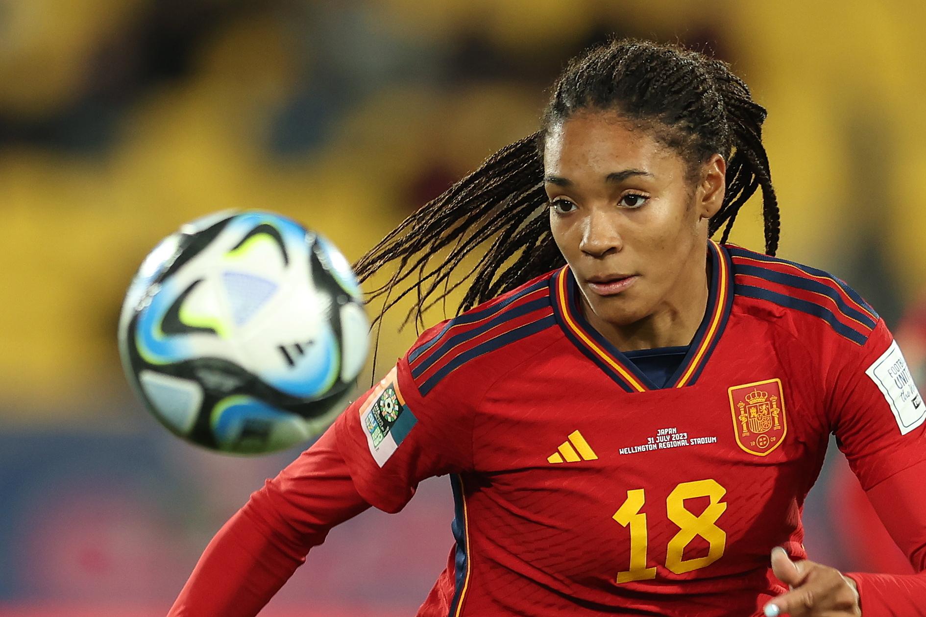 epa10778182 Salma Paralluelo of Spain in action during the FIFA Women's World Cup group C soccer match between Japan and Spain in Wellington, New Zealand, 31 July 2023. EPA/RITCHIE TONGO