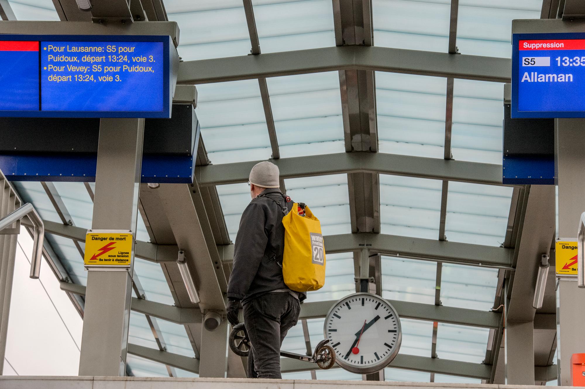 Une panne a touché des installations en gare de Renens le 9.11.2023. . Eddy Mottaz / Le Temps