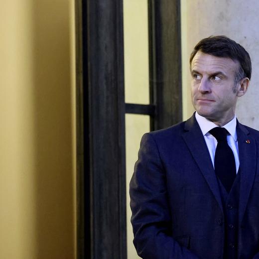 Le prÃ sident de la RÃ publique francaise Emmanuel Macron recoit le roi cambodgien Norodom Sihamoni au Palais prÃ sidentiel de l ElysÃ e Ã Paris Le prÃ sident de la RÃ publique francaise Emmanuel Macron recoit le roi cambodgien au Palais prÃ sidentiel de l ElysÃ e Ã Paris, France, le 13 novembre 2023. Dominique Jacovides/Bestimage French President Emmanuel Macron receives Cambodian head of state Kingi for their meeting at the Elysee Palace in Paris, France, on November 13, 2023. Paris France PUBLICATIONxINxGERxAUTxSUIxONLY Copyright: xDOMINIQUExJACOVIDESx/xBESTIMAGExDOMINIQUExJACOVIDESx/xBESTIMAGEx