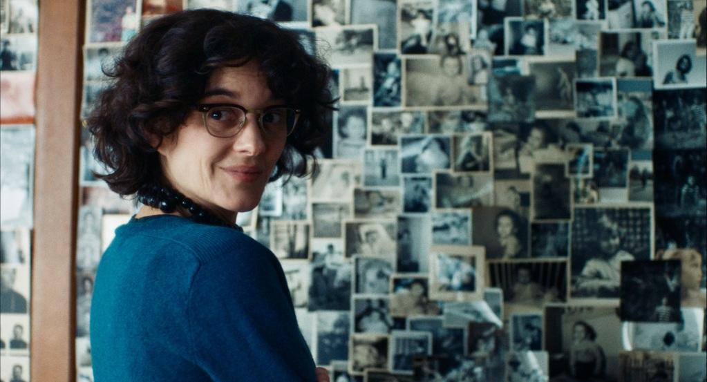 Marion Cotillard, entre documentaire et fiction dans le rôle de la mère de la réalisatrice Mona Achache.