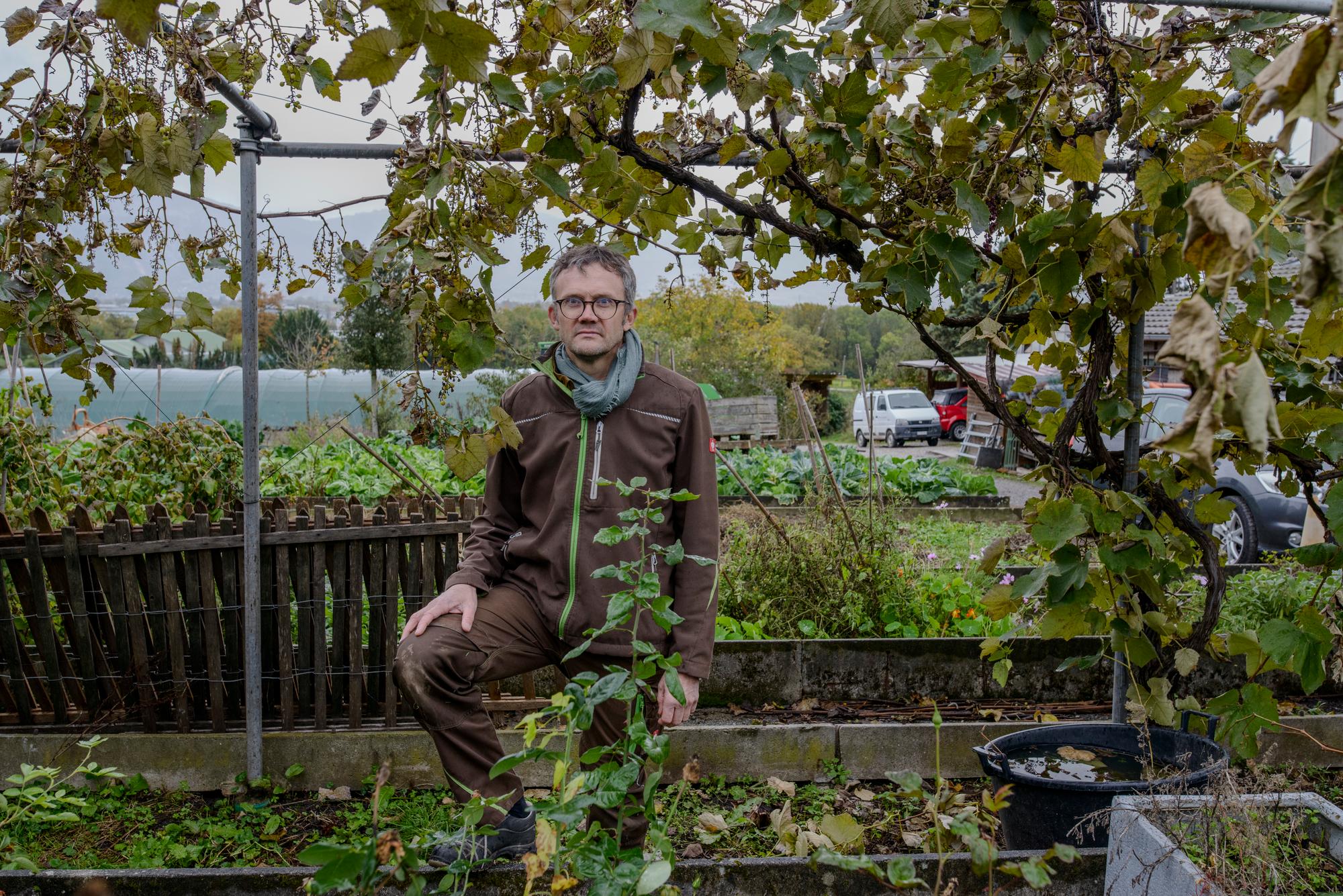 Rémi Hejin. Paysagiste genevois dans son entreprise à Confignon le 9.11.2023. Eddy Mottaz / Le Temps