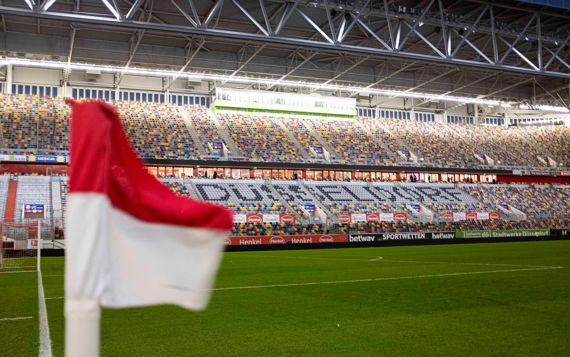 Fußball, Stadiongeschichte Fortuna Düsseldorf Feature, die Merkur Spiel-Arena, Stadion, Tribuene Fussball 1. Bundesliga, 20.Spieltag, Fortuna Duesseldorf D - Eintracht Frankfurt F 1:1, am 01.02.2020 in Duesseldorf/ Deutschland. *** Feature, the Merkur Match Arena, Stadium, Tribune Football 1 Bundesliga, 20 Matchday, Fortuna Duesseldorf D Eintracht Frankfurt F 1 1, on 01 02 2020 in Duesseldorf Germany