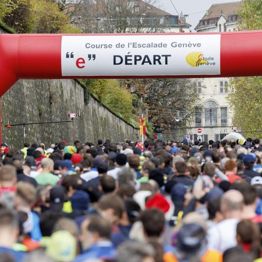Runners take the start of the 45th Escalade Race (Course de l'Esacalde) in Geneva, Switzerland, Saturday, December 2, 2023. The sporting athletics event, with over 53,805 people registered for this year's edition, takes place in the Old Town of Geneva on 02 and 03 December 2023. (KEYSTONE/Salvatore Di Nolfi)