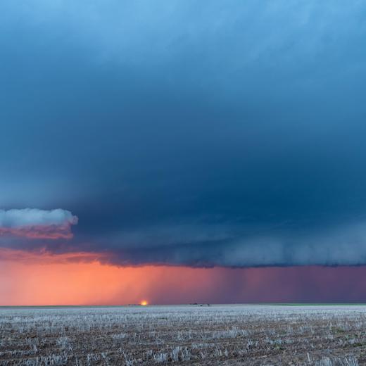 Dans le livre de Romain Buffat, le personnage principal traverse les Etats-Unis en train. Son voyage est l'occasion d'évoquer l'imaginaire des paysages américains, comme ici les Grandes Plaines.