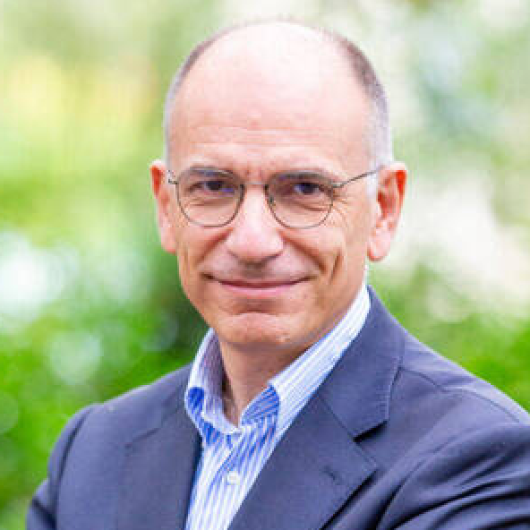 Portrait de l'auteur {this.author.name}}