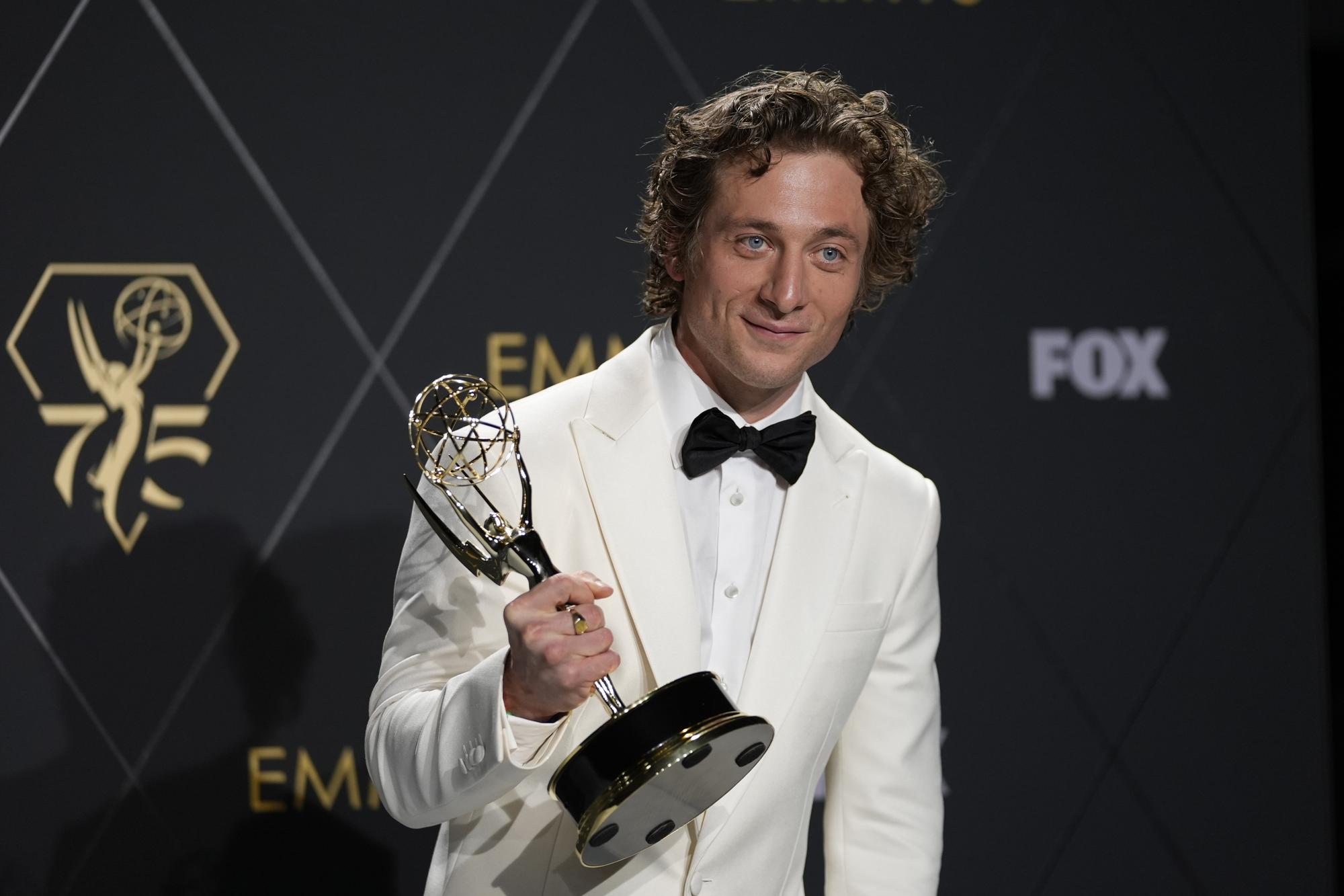 Jeremy Allen White, winner of the award for outstanding lead actor in a comedy series for "The Bear," poses in the press room during the 75th Primetime Emmy Awards on Monday, Jan. 15, 2024, at the Peacock Theater in Los Angeles. (AP Photo/Ashley Landis)  Jeremy Allen White