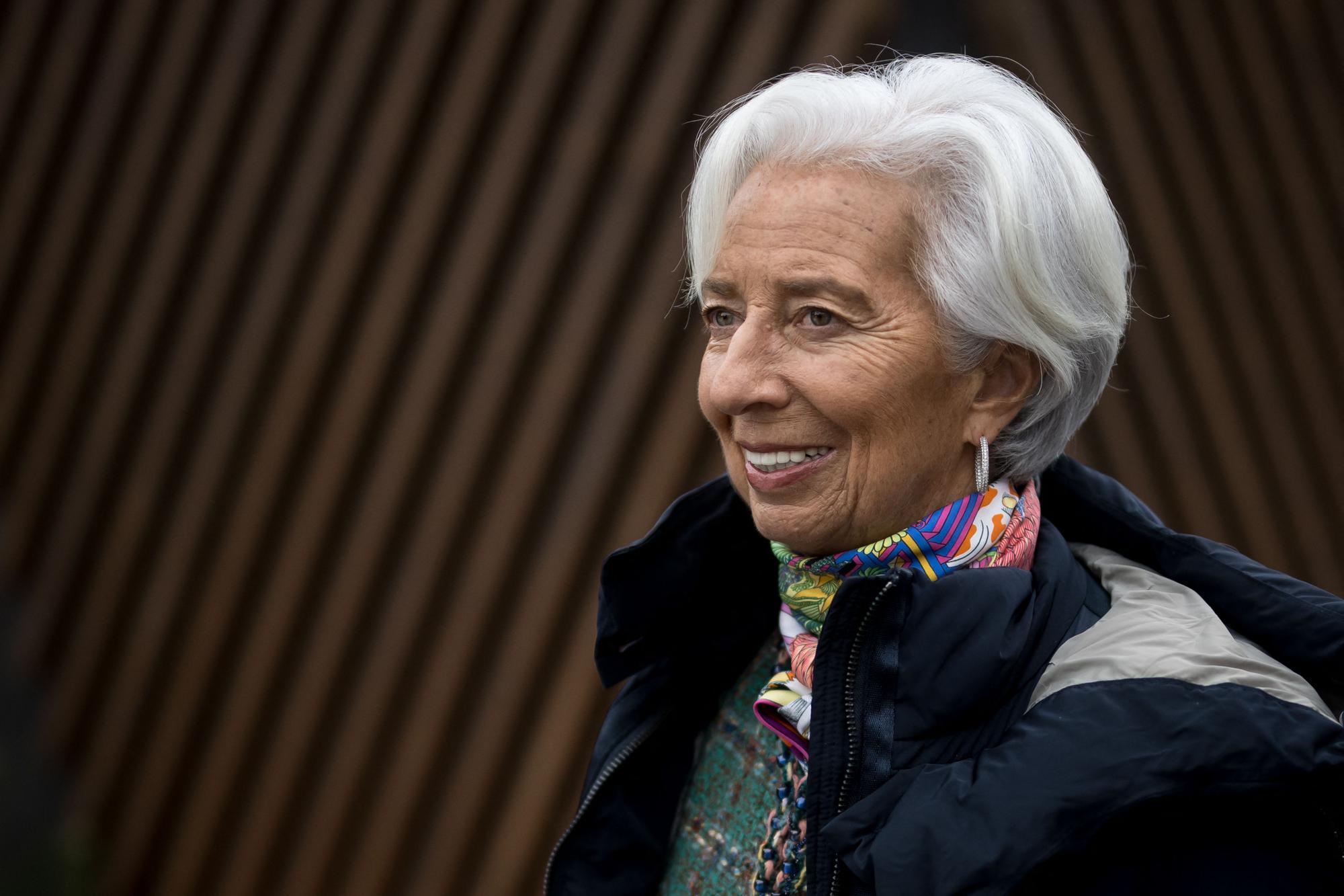 European Central Bank (ECB) chief Christine Lagarde arrives to take part in the World Economic Forum (WEF) meeting in Davos on January 17, 2024. (Photo by Fabrice COFFRINI / AFP)