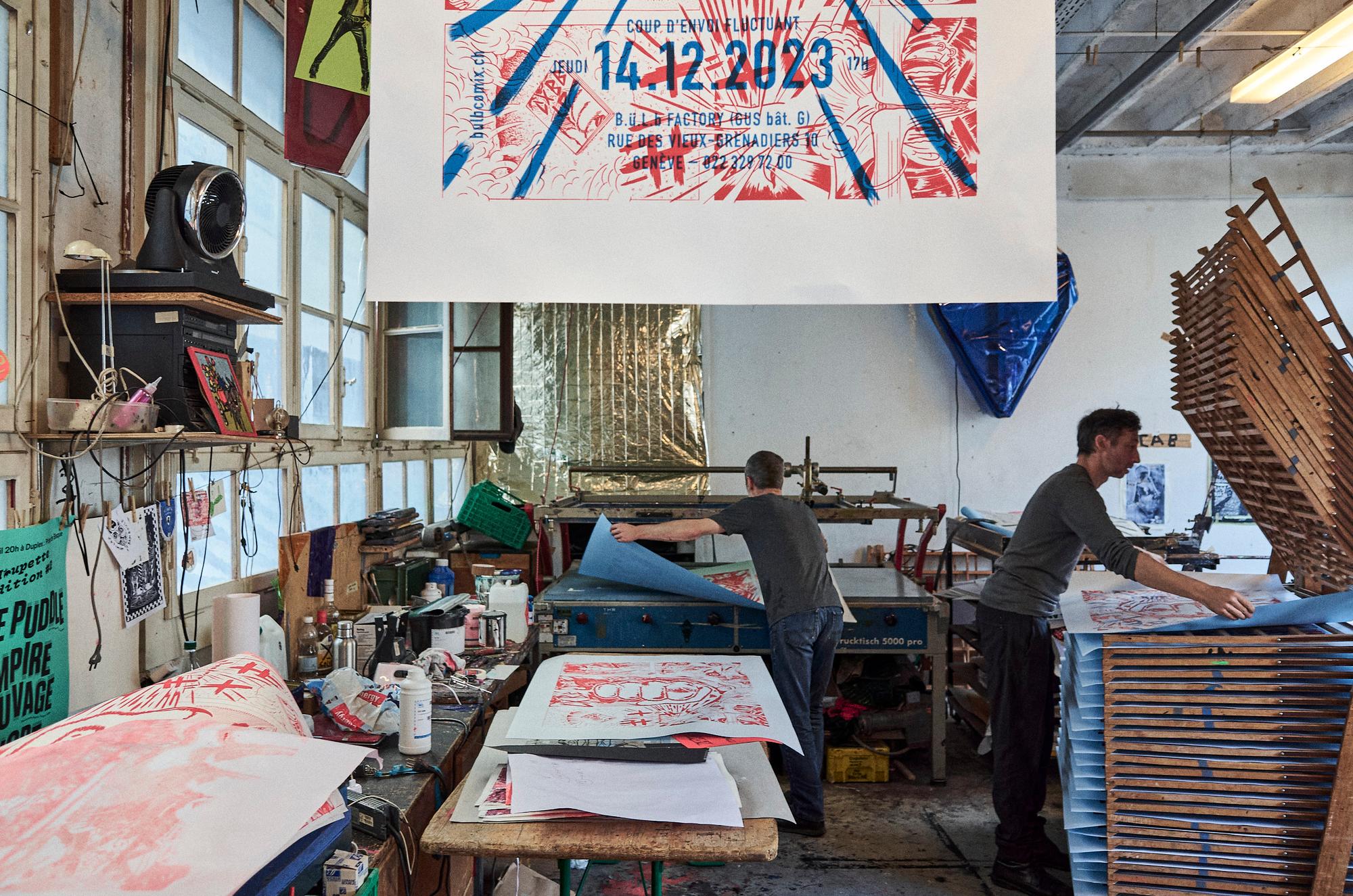 La «librairie furtive» de B.ü.L.b comix est ouverte à l'occasion de soirées consacrées à une thématique ou un auteur en particulier.