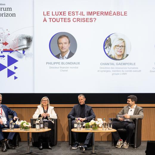 La table ronde «Le luxe est-il imperméable à toutes les crises?» au Forum Horizon. (Cyril Zingaro pour Le Temps)