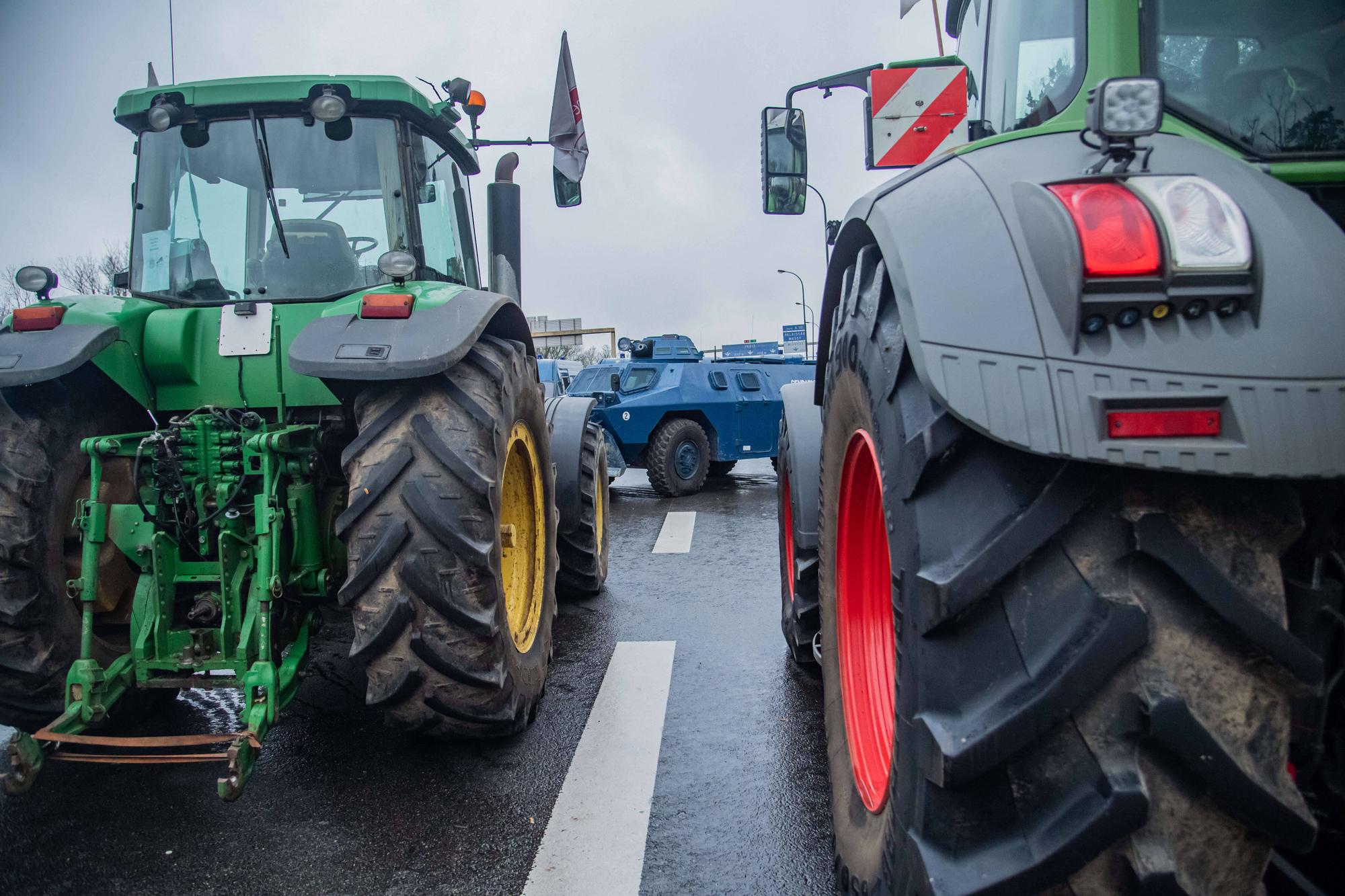 Blocage de l'A6 vers Paris.