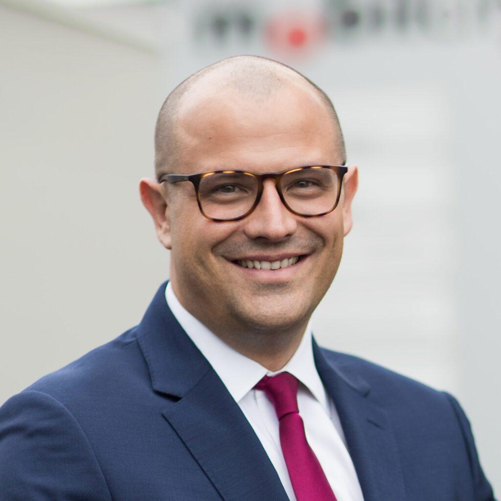 Portrait de l'auteur {this.author.name}}