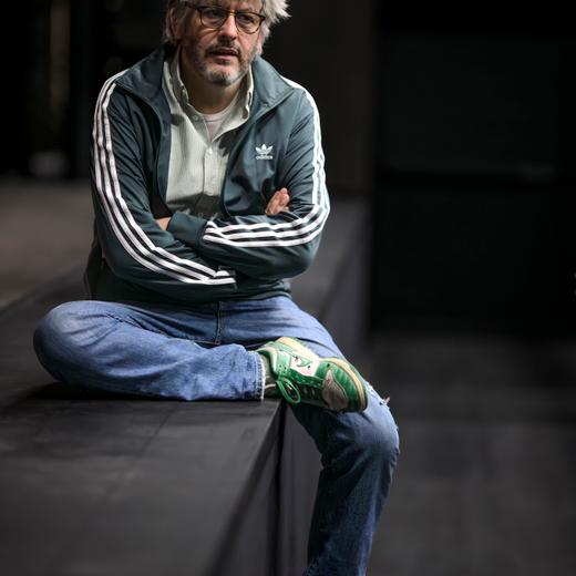 Christophe Honoré , cinésate, metteur en scène de la pièce "Le ciel de Nantes.Lausanne. 29.1.2024. Eddy Mottaz / Le Temps