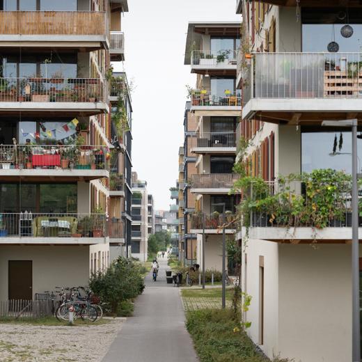 Die Wohnhaeuser im Quartier des Vergers, fotografiert am 22. September 2021 in Meyrin, Genf. (KEYSTONE/Gaetan Bally)
