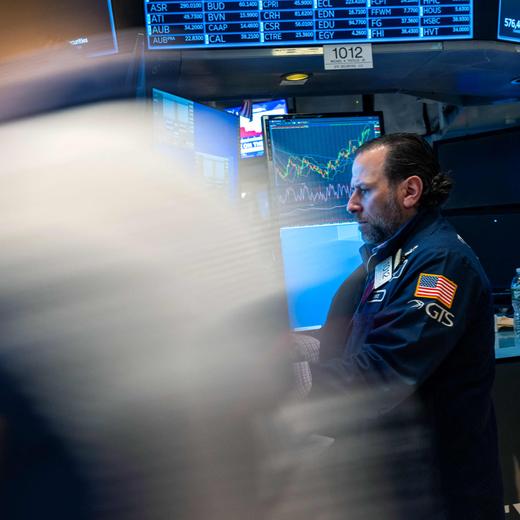 NEW YORK, NEW YORK - MARCH 06: Traders work on the floor during morning trading at the New York Stock Exchange (NYSE) on March 06, 2024 in New York City. Following a fall of over 400 points yesterday, the Dow was trading up 100 points in morning trading ahead of Federal Reserve Chair Jerome Powell on Capitol Hill saying the central bank could lower interest rates this year. Spencer Platt/Getty Images/AFP (Photo by SPENCER PLATT / GETTY IMAGES NORTH AMERICA / Getty Images via AFP)