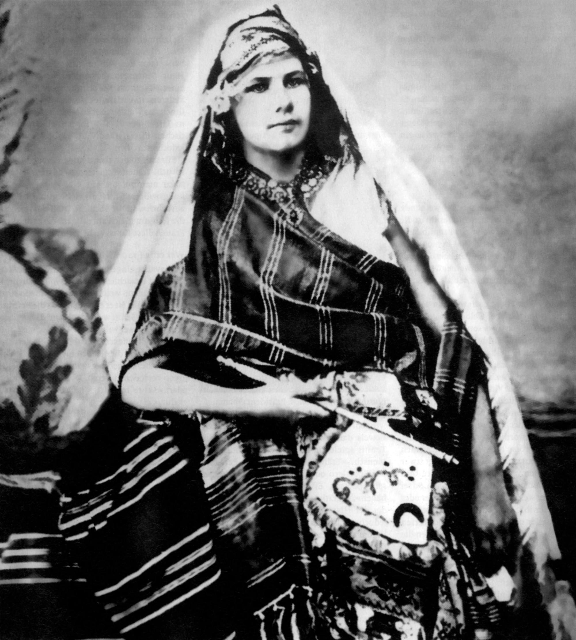 M2HX2G Isabelle Eberhardt, Swiss Cross-Dresser and Writer