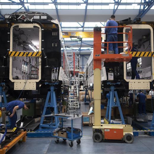Blick in die Fertigung der Stadler Rail, aufgenommen nach der Bilanzmedienkonferenz, am Donnerstag, 5. Maerz 2020, in Bussnang. (KEYSTONE/Gian Ehrenzeller)
